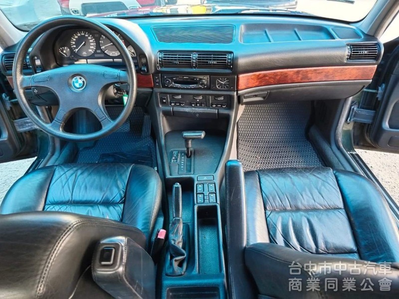 1989 BMW 730i 3.0 E32 經典藏綠