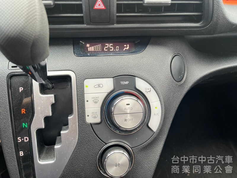 2022年 toyota   sienta  1.8 電動滑門 盲點 ikey 摸門  認證車