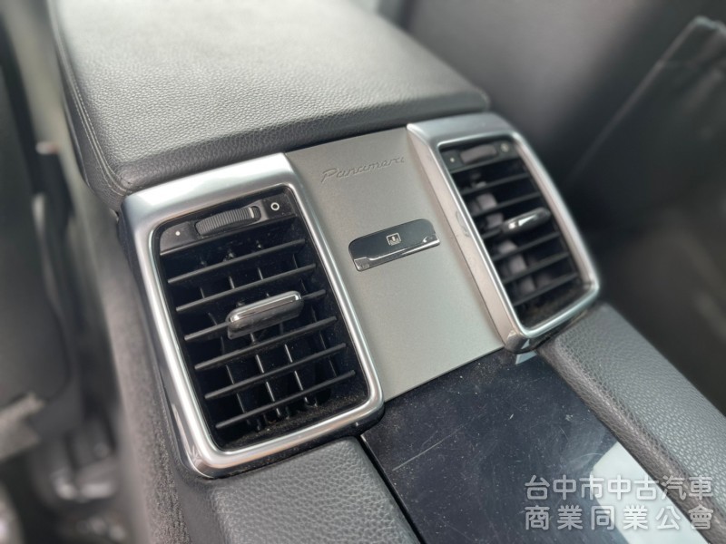 2011年 PORSCHE  panamera .3.6 BOSE音響 天窗 