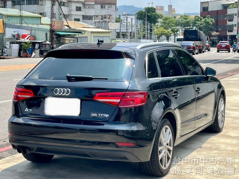 2020年AUDi  A3 SPORT back 1.4  