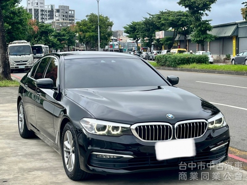 2019年 BMW 520i  5AT 自動跟車系統  盲點偵測  