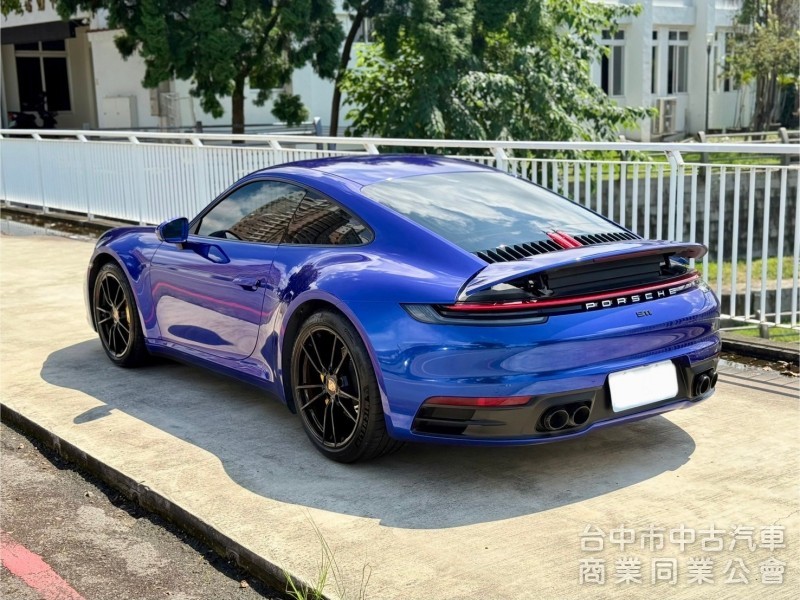 2021年 款  porsche  911