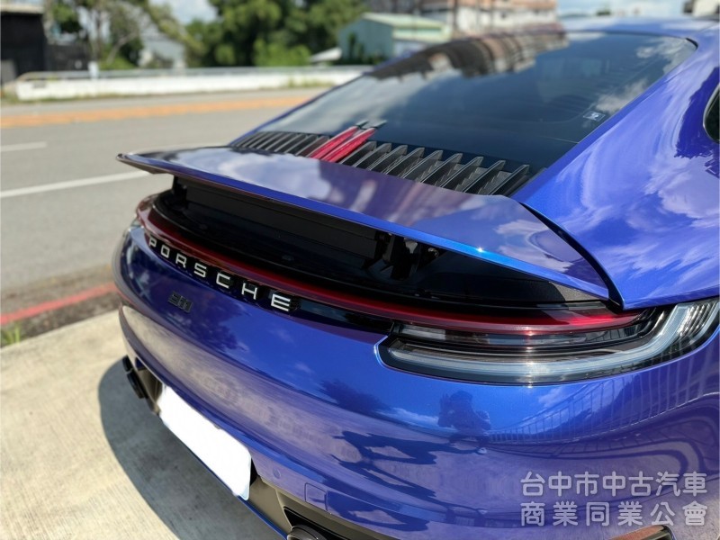 2021年 款  porsche  911