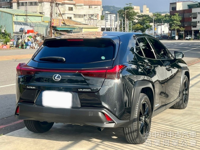 2021年 Lexus  ux 2.0 Acc跟車系統 