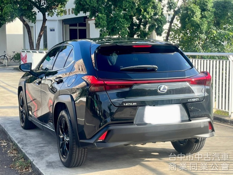 2021年 Lexus  ux 2.0 Acc跟車系統 