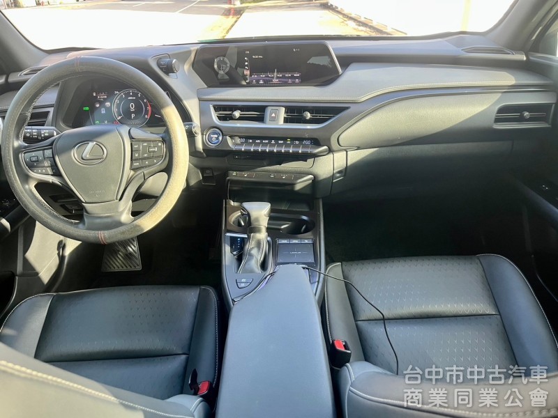 2021年 Lexus  ux 2.0 Acc跟車系統 