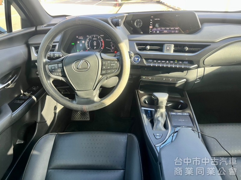 2021年 Lexus  ux 2.0 Acc跟車系統 