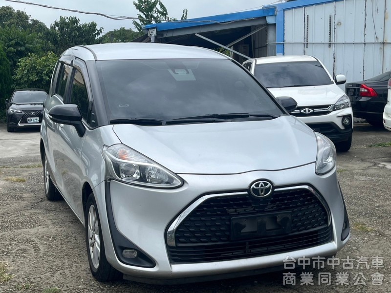 2021年 toyota  SIENTA  ikey 摸門 恆溫 定速  車道偏移  防撞輔助  電動滑門  