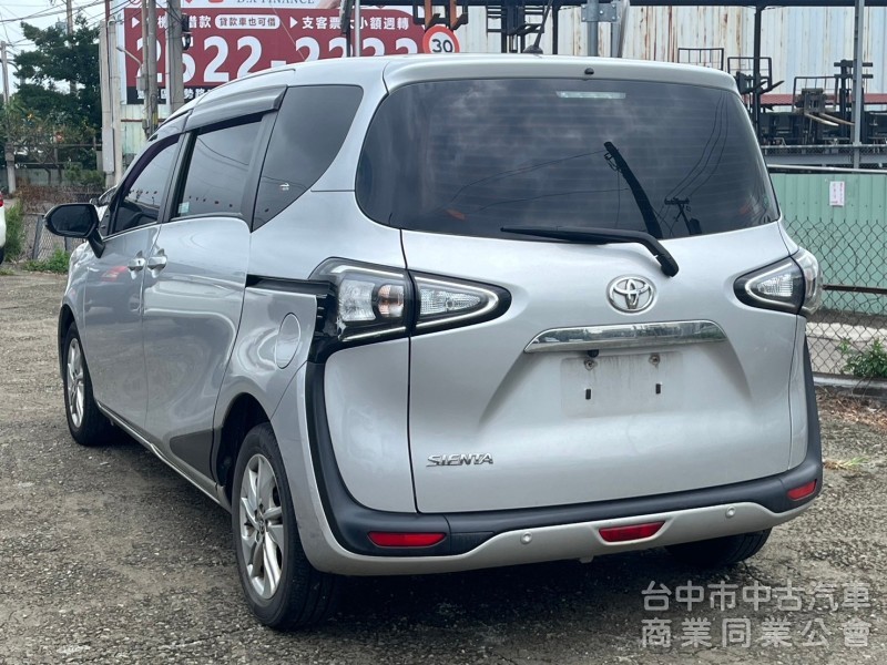 2021年 toyota  SIENTA  ikey 摸門 恆溫 定速  車道偏移  防撞輔助  電動滑門  