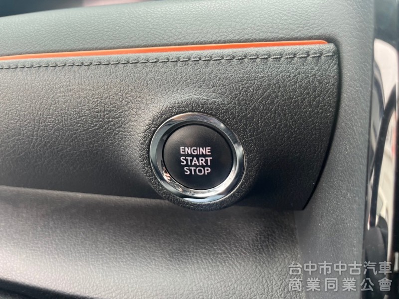 2021年 toyota  SIENTA  ikey 摸門 恆溫 定速  車道偏移  防撞輔助  電動滑門  