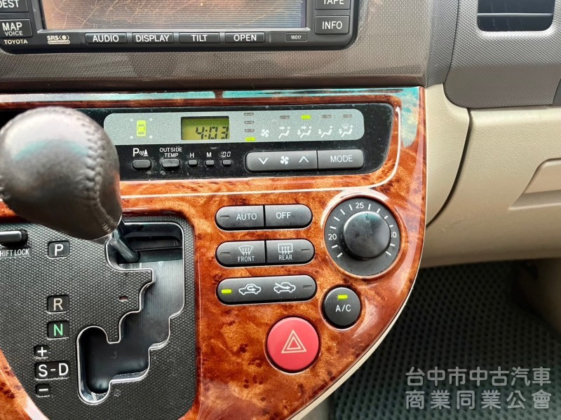 2005年 TOYOTA  Wish 2.0  7人座 