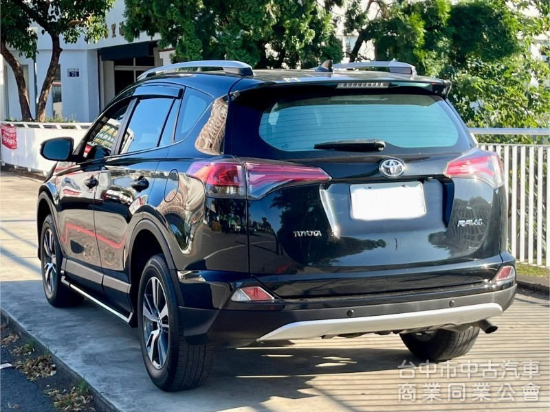 2017年 TOYOTA  RAV4 2.0 