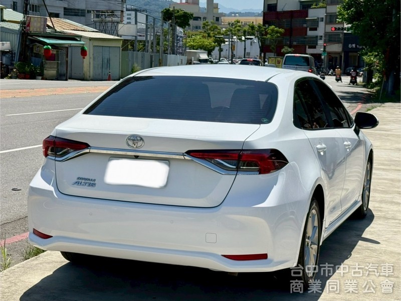   ACC跟車系統   大螢幕影音 導航  倒車影像  後做出風口  