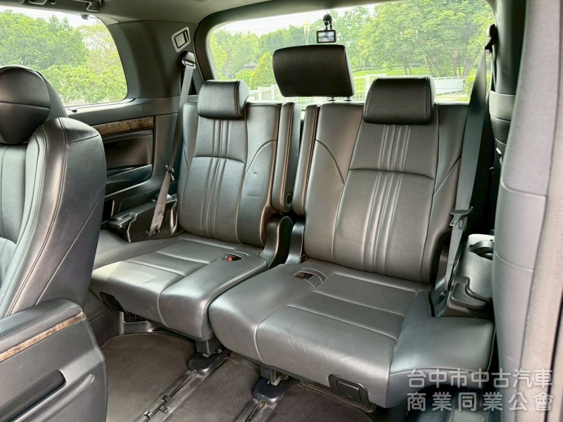 認證車  ikey  摸門  定速  電滑門電動椅冷熱通風 JBL音響   影音系統  4WD 電動椅  電動尾門  