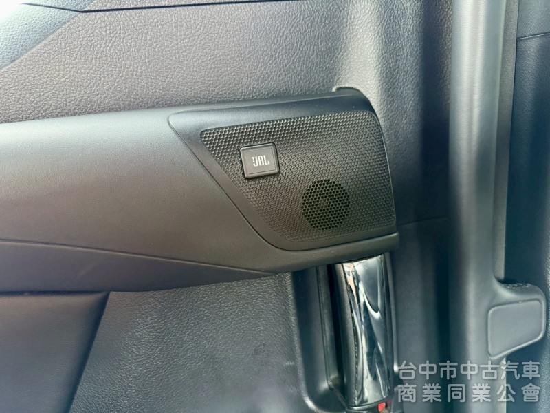 認證車  ikey  摸門  定速  電滑門電動椅冷熱通風 JBL音響   影音系統  4WD 電動椅  電動尾門  