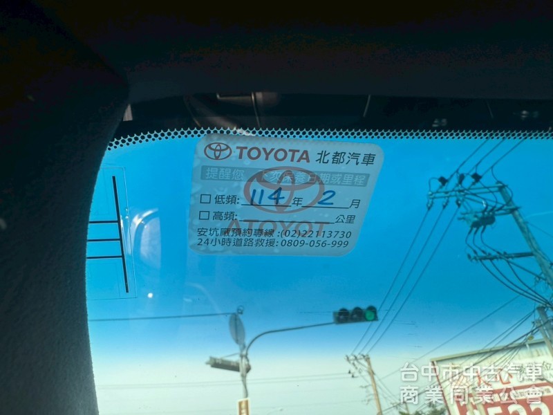 認證車  ikey  摸門  定速  電滑門電動椅冷熱通風 JBL音響   影音系統  4WD 電動椅  電動尾門  