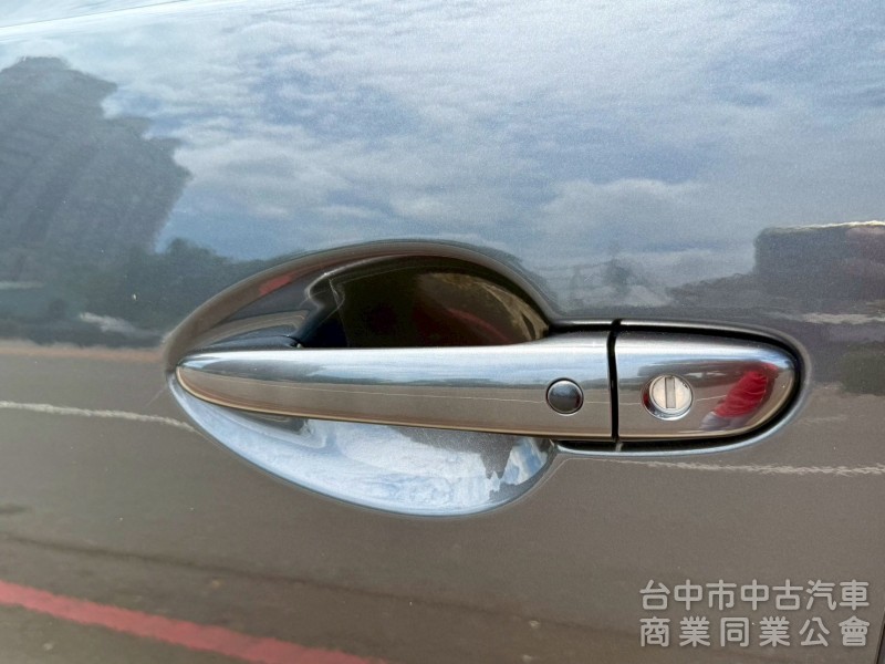 ikey  摸門  acc跟車定速   影音系統 BOSE音響   電動椅  電動尾門  