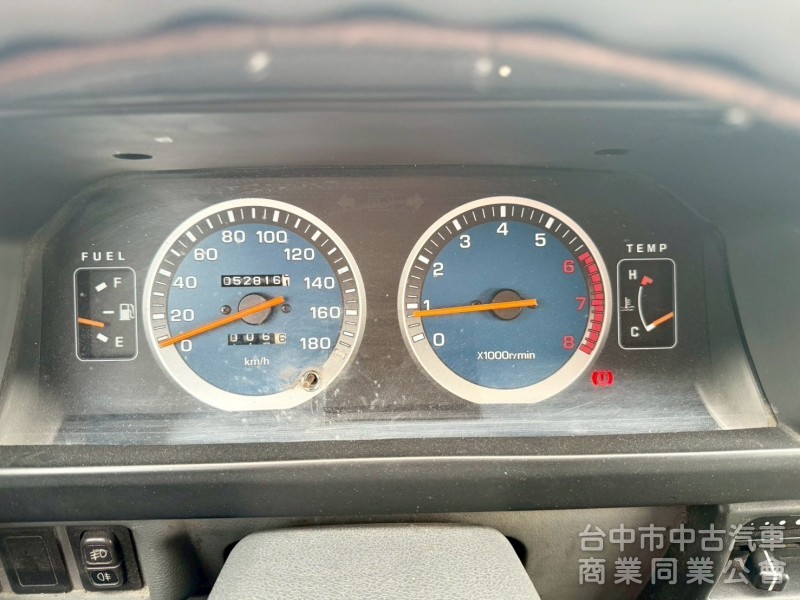 只跑5萬公里 里程保證  車況佳 無重大事故 泡水  