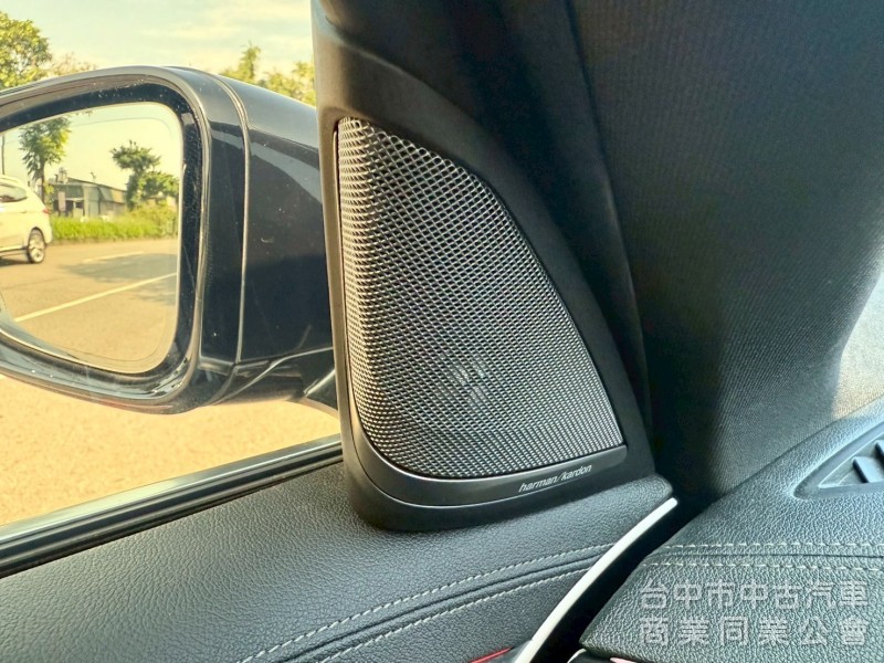 530i M-SPORT 小改款  ikey  摸門  5AU跟車 盲點  車道置中   電動椅  電動尾  HK音響 
