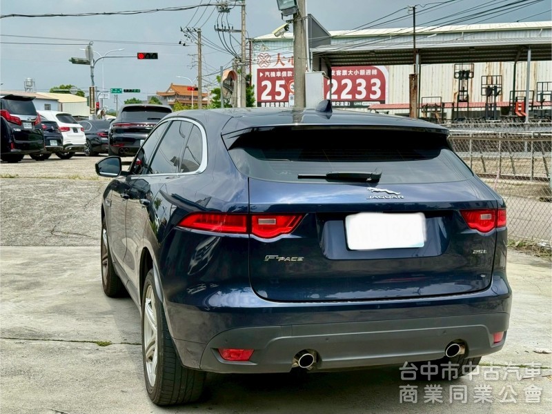 25T R-SPORT 內外套件  馬力250匹  ikey  摸門  定速   影音系統   