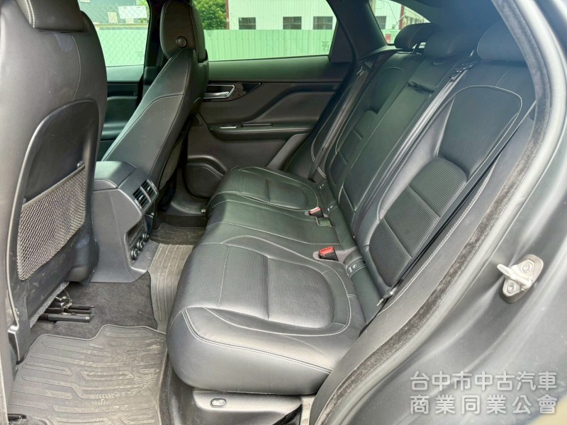 25T R-SPORT 內外套件  馬力250匹  ikey  摸門  定速   影音系統   