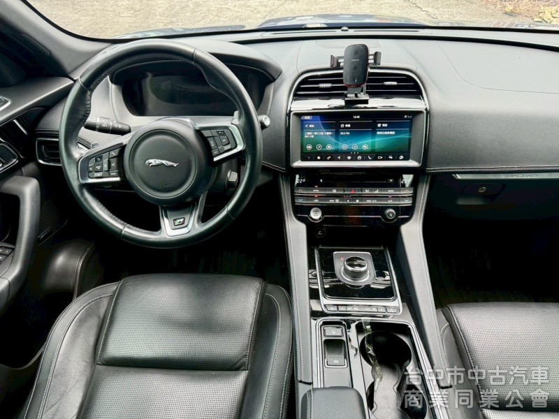 25T R-SPORT 內外套件  馬力250匹  ikey  摸門  定速   影音系統   