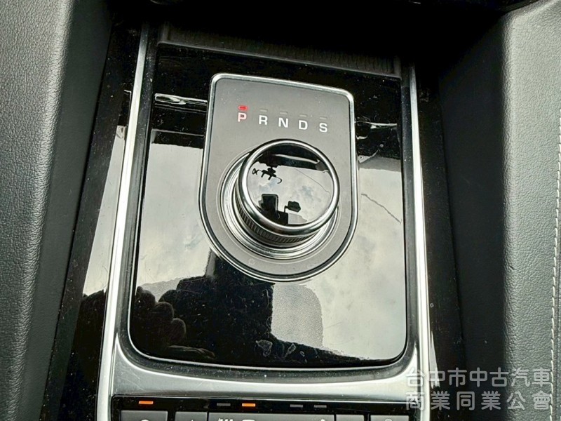 25T R-SPORT 內外套件  馬力250匹  ikey  摸門  定速   影音系統   