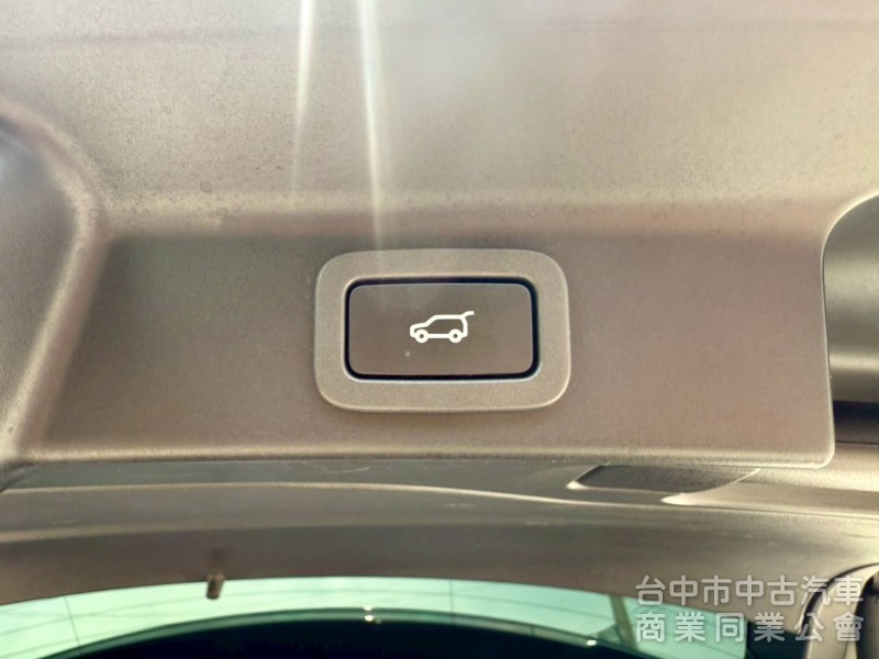 25T R-SPORT 內外套件  馬力250匹  ikey  摸門  定速   影音系統   