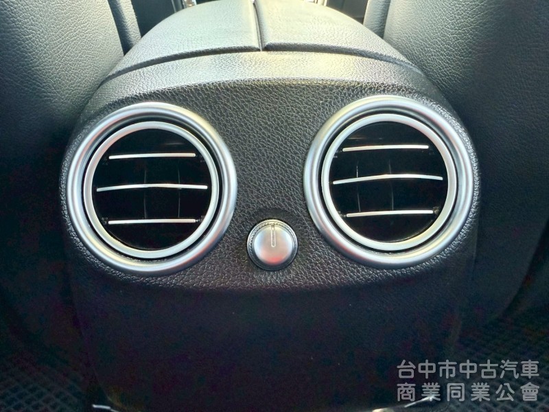 ikey  摸門  定速 盲點偵測  安卓機 電動椅 全景天窗 電尾門  