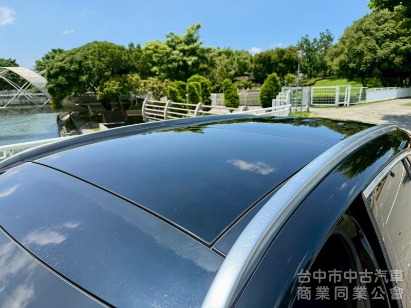 ikey  摸門  定速 盲點偵測  安卓機 電動椅 全景天窗 電尾門  