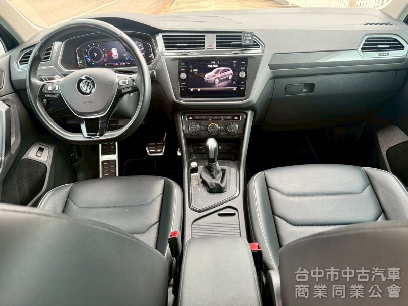 ikey  摸門  acc定速跟車  車道維持  360環景系統    電動椅  後做出風口  電尾門 