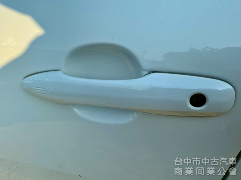 原廠保養  ikey  摸門  ACC定速跟車系統    後做出風口 