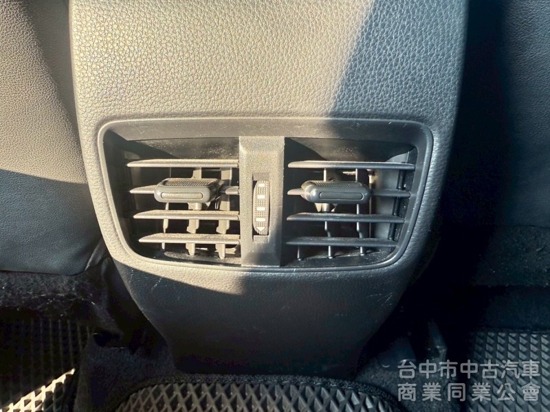 原廠保養  ikey  摸門  ACC定速跟車系統    後做出風口 