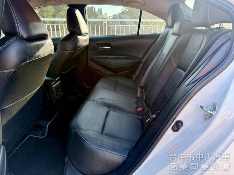 ALTIS 1.8 汽油 配備:ACC 跟車系統  恆溫 行車偏移  後座出風口  