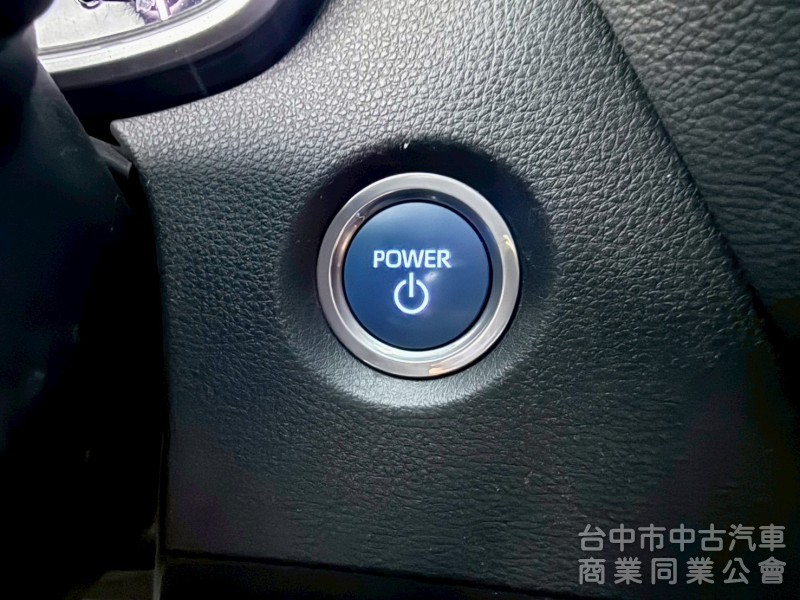 ALTIS 油電  配備 ikey 摸門  ACC跟車 摸門 盲點 車道偏移 恆溫 防滑 