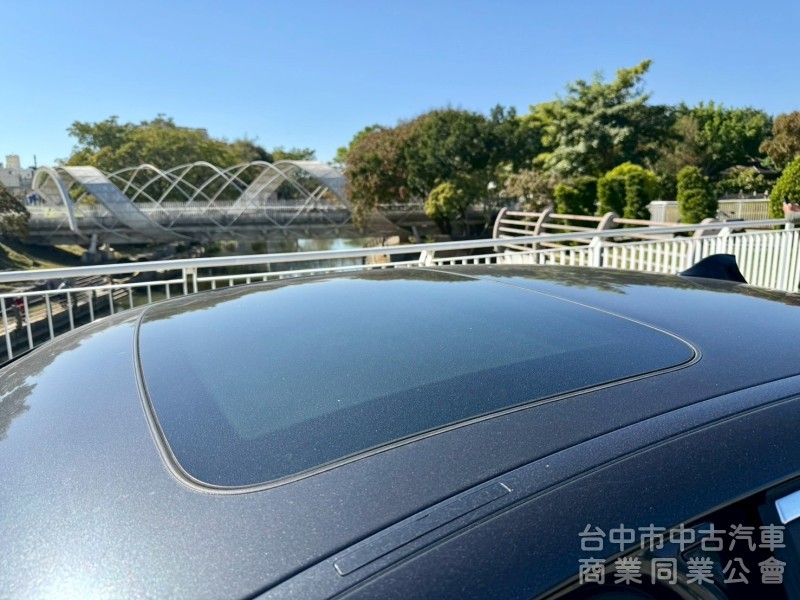 F10 520i 小改後 新頭燈