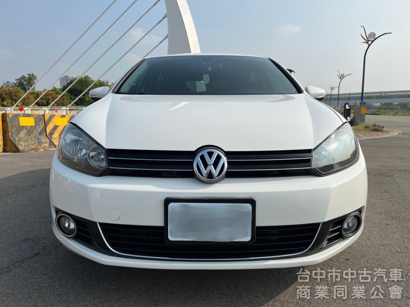 2010年 Volkswagen MK6 GOLF 2.0 TDI 美車原鈑件 低里程