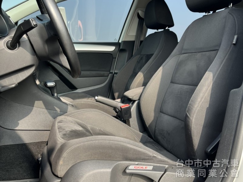 2010年 Volkswagen MK6 GOLF 2.0 TDI 美車原鈑件 低里程