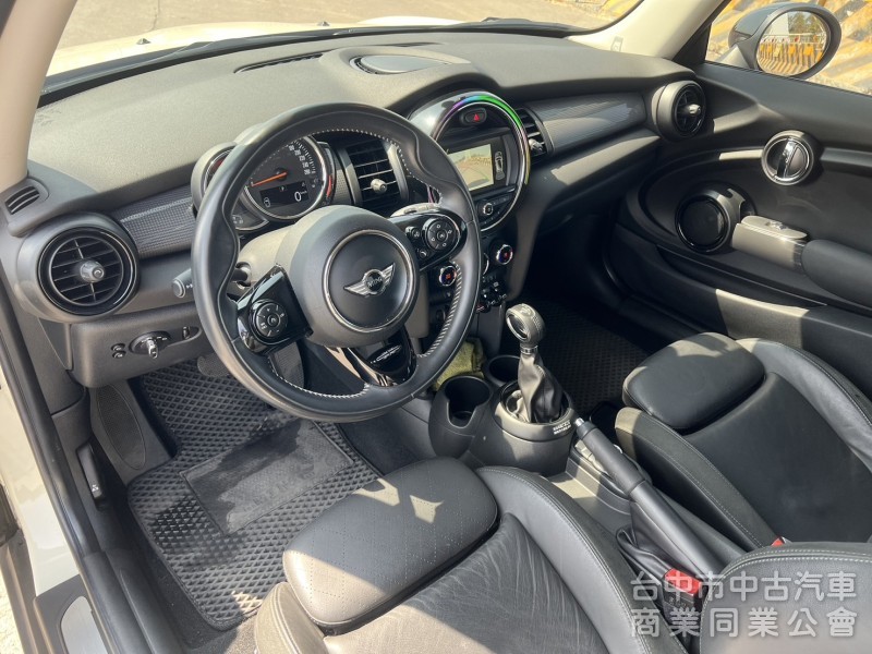 2017年2018年式 汎德總代理 MINI F56 HATCH Cooper 1.5 3D 一手美車 原鈑件 超低里程