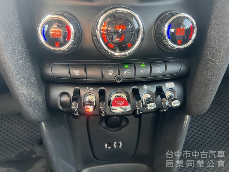 2017年2018年式 汎德總代理 MINI F56 HATCH Cooper 1.5 3D 一手美車 原鈑件 超低里程
