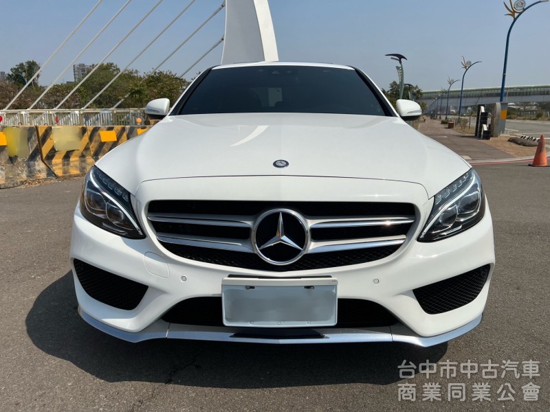 2015年 總代理 M-BENZ C-Class Sedan C250 AMG Line 超美車 原鈑件 里程保證