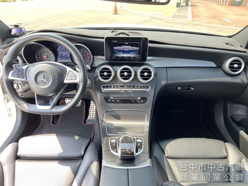 2015年 總代理 M-BENZ C-Class Sedan C250 AMG Line 超美車 原鈑件 里程保證
