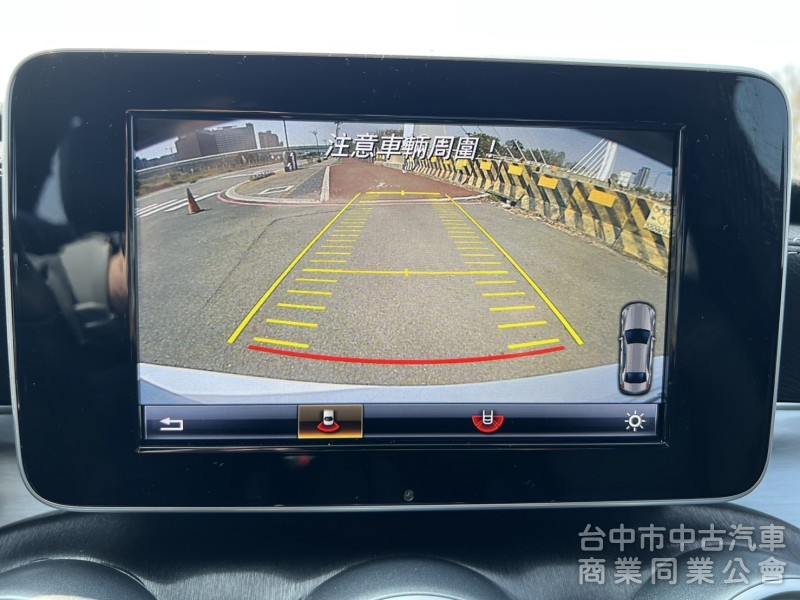 2015年 總代理 M-BENZ C-Class Sedan C250 AMG Line 超美車 原鈑件 里程保證