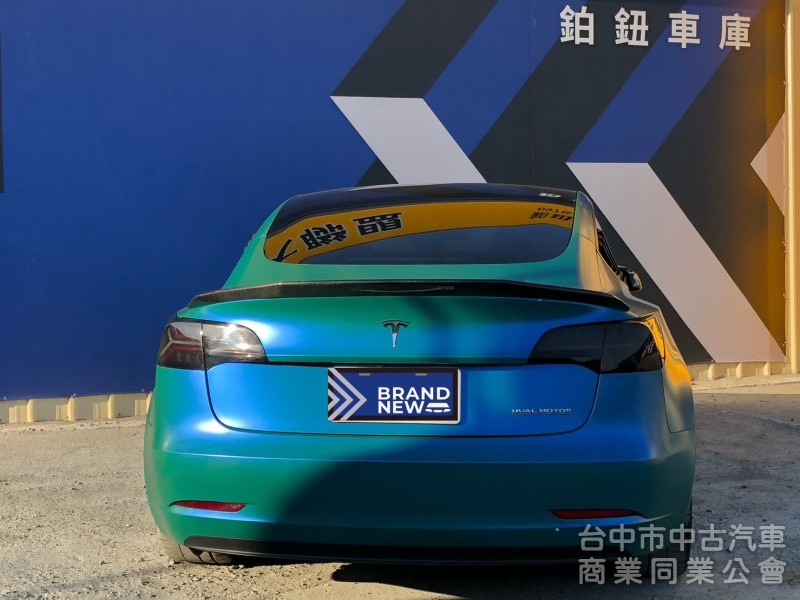 2021-TESLA-MODEL3-白色
