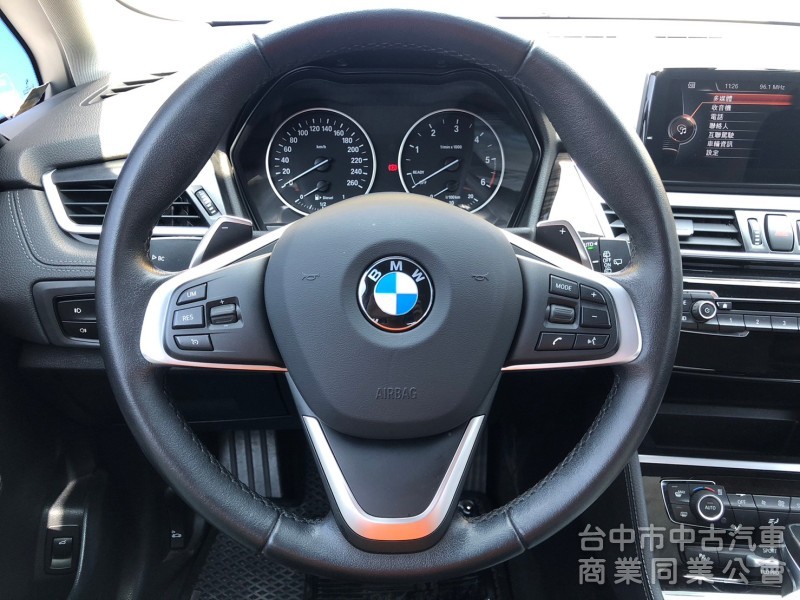2015-BMW-218D-白