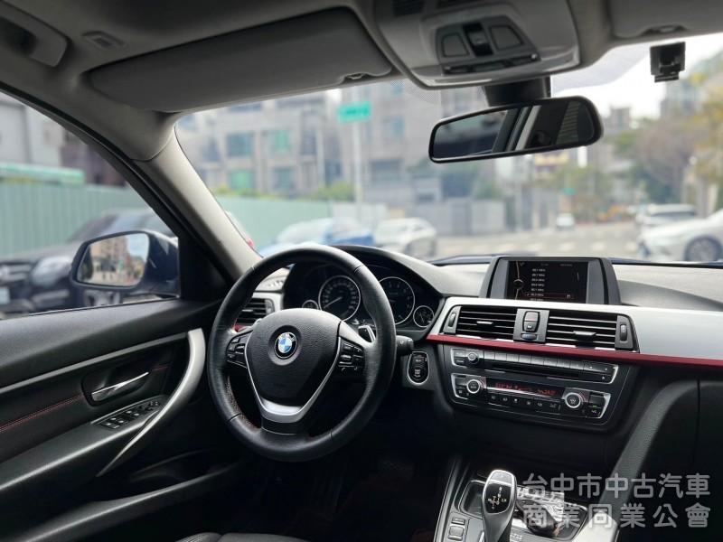 2014．BMW．320i Touring．白色．原版件