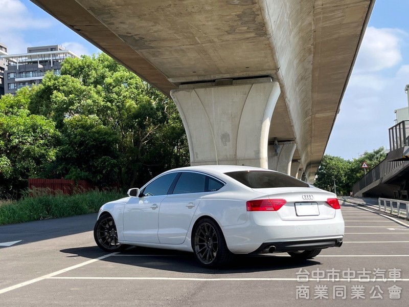 2014．AUDI．A5．白色