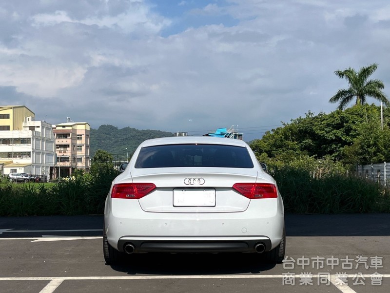 2014．AUDI．A5．白色