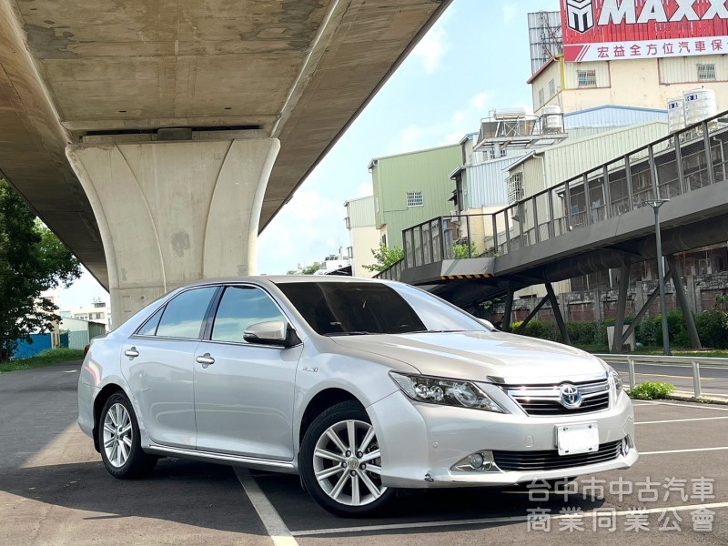 2012．Toyota．Camry Hybrid．銀色