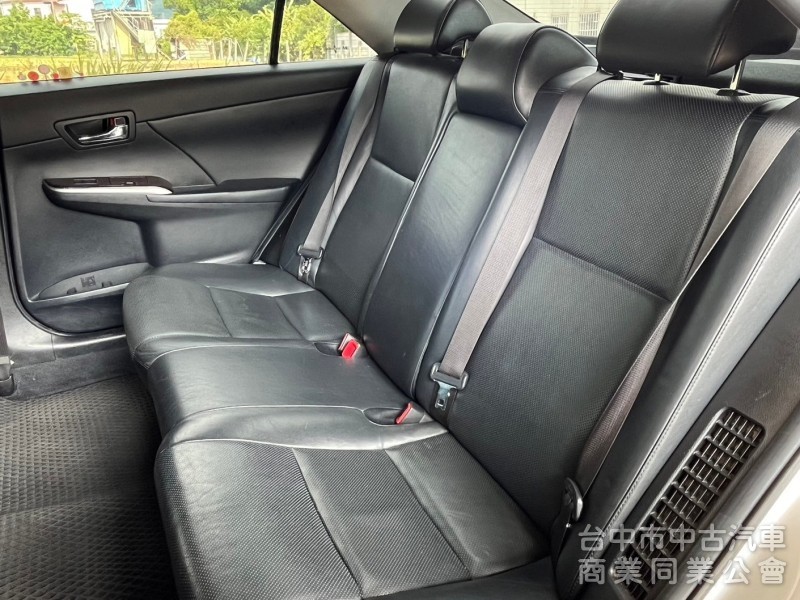 2012．Toyota．Camry Hybrid．銀色